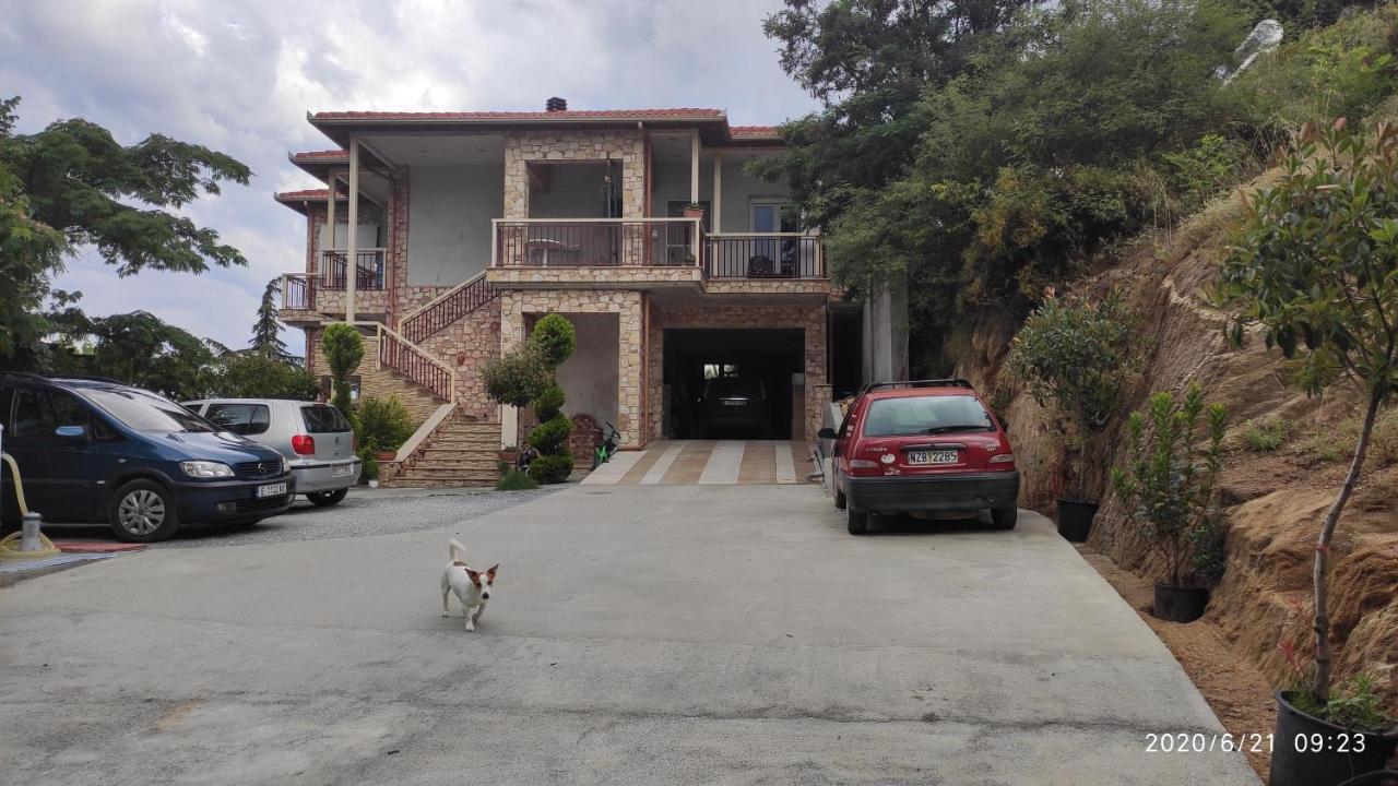 Guesthouse Zografia Vrasna Bagian luar foto