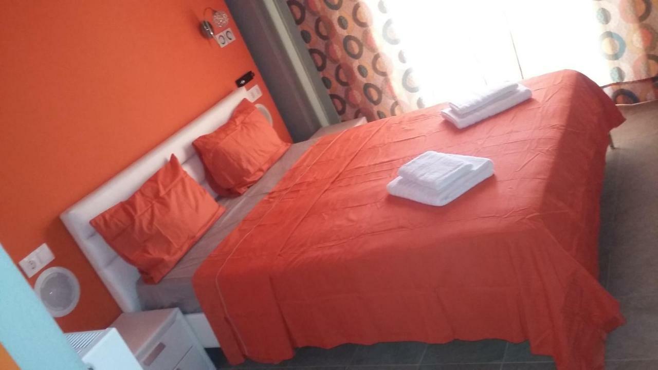 Guesthouse Zografia Vrasna Bagian luar foto
